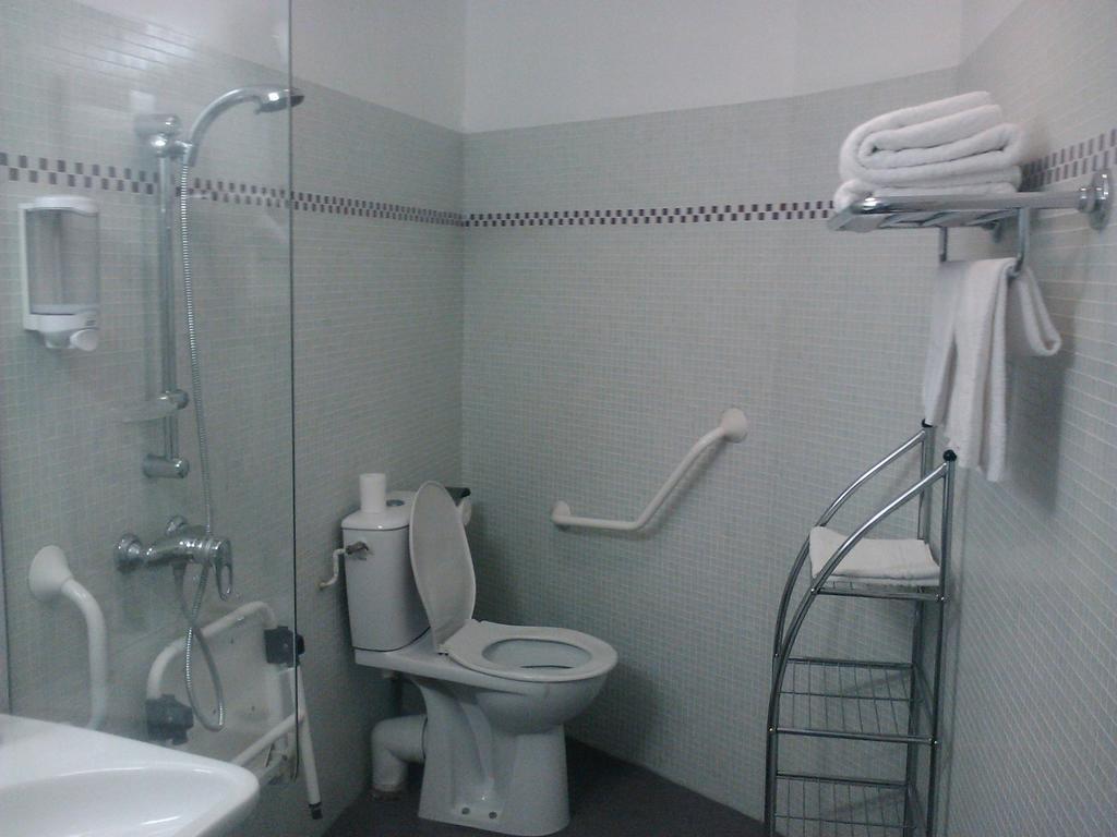 Chateau D'Arance Hotel Cette-Eygun Ruang foto